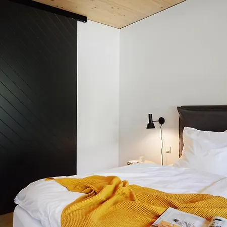 Διαμέρισμα De Ole School In - Ferienwohnung Nr 2 Im Scandi-look An Der Ostsee *